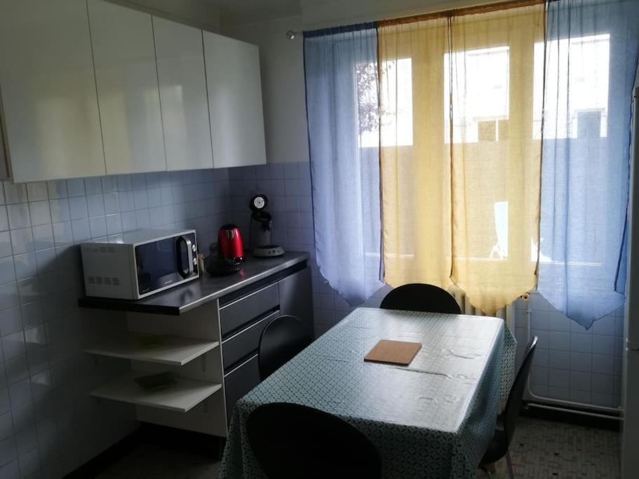 Appartement Dans Villa Pau Exterior foto